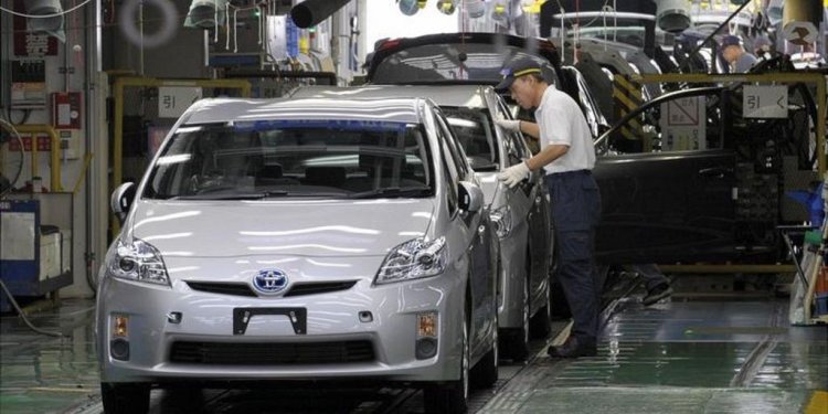 Japan car sales jump as