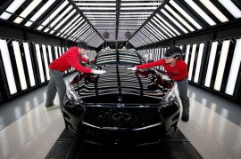 employees at Nissan's plant in Sunderland on the manufacturing line for the Infiniti Q30